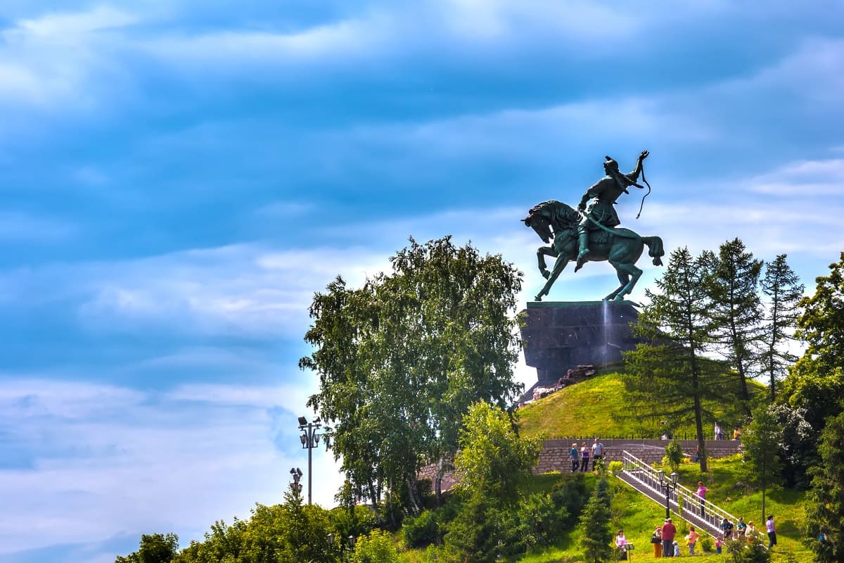 Салават Юлаев памятник в Уфе