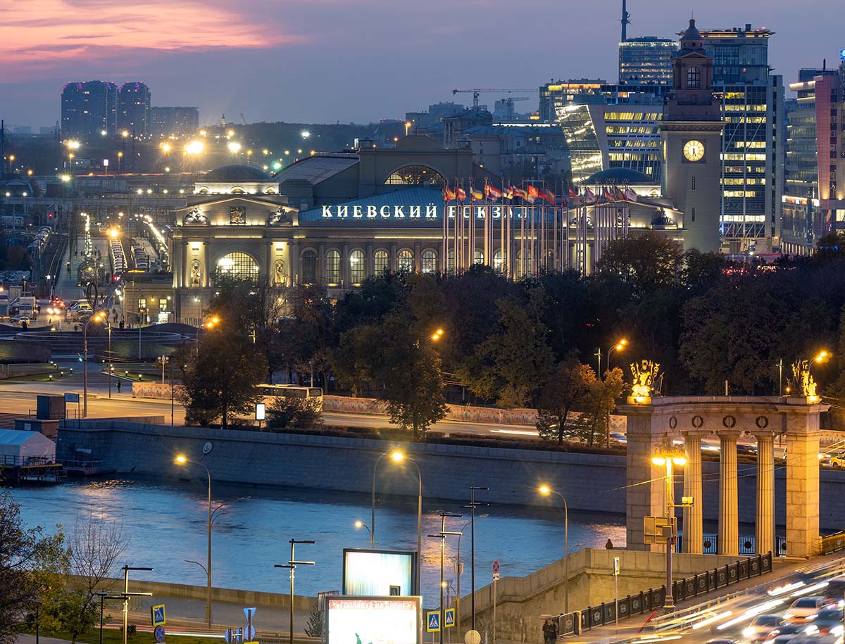 AZIMUT Hotel Smolenskaya Moscow - официальный сайт сети отелей Azimut ...