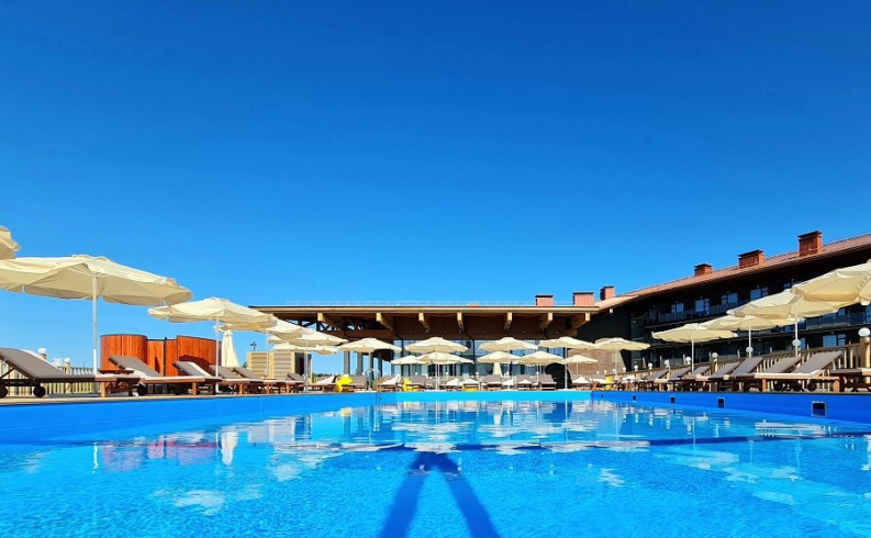 AZIMUT Hotels открывает бассейн в Переславле