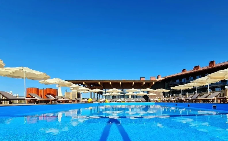 AZIMUT Hotels открывает бассейн в Переславле