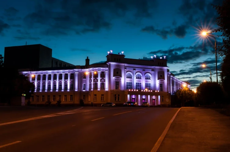 AZIMUT Сити Отель Тюмень