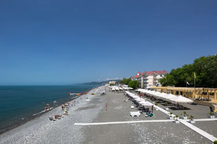 Пляж AZIMUT Здоровье Ивушка Сочи