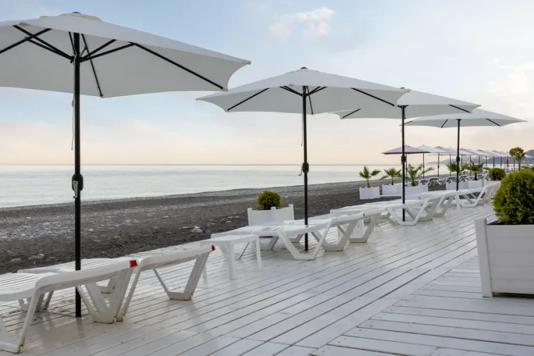 Пляж AZIMUT Здоровье Ивушка Сочи