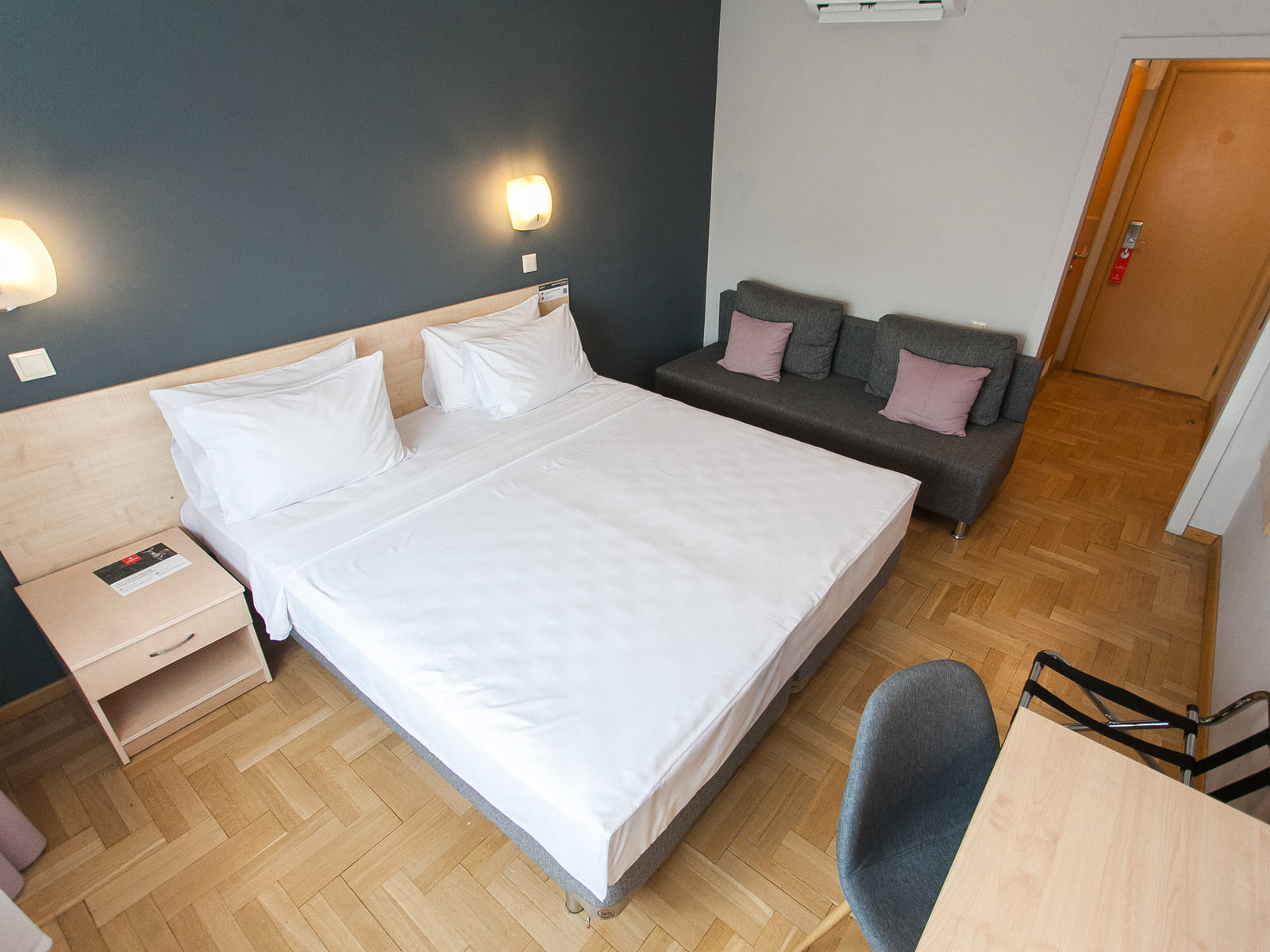 AZIMUT Отель Новосибирск room