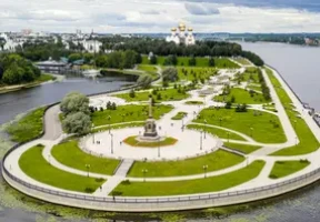 Bright summer in Yaroslavl