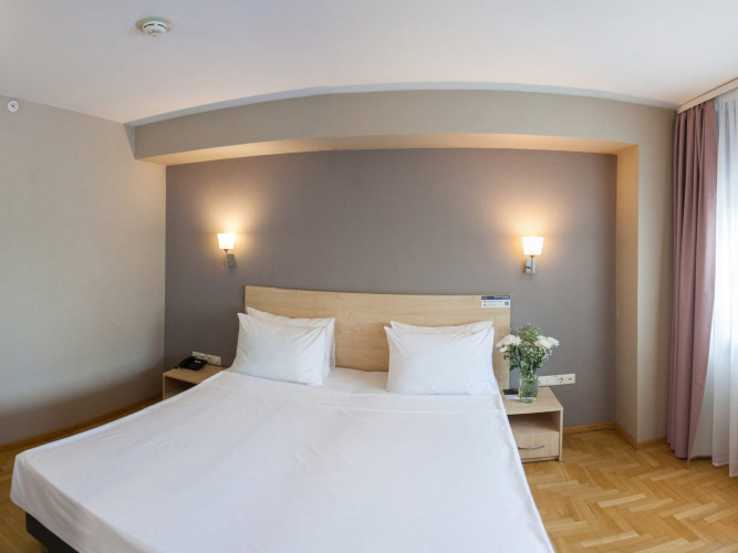AZIMUT Отель Новосибирск room