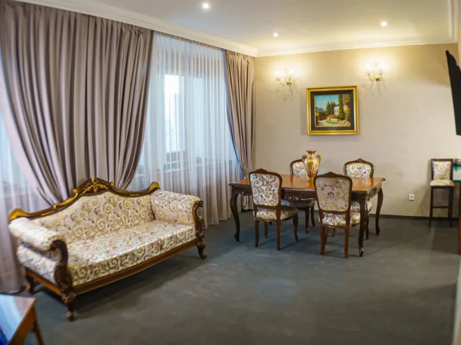 AZIMUT Отель Якутск Номер Люкс