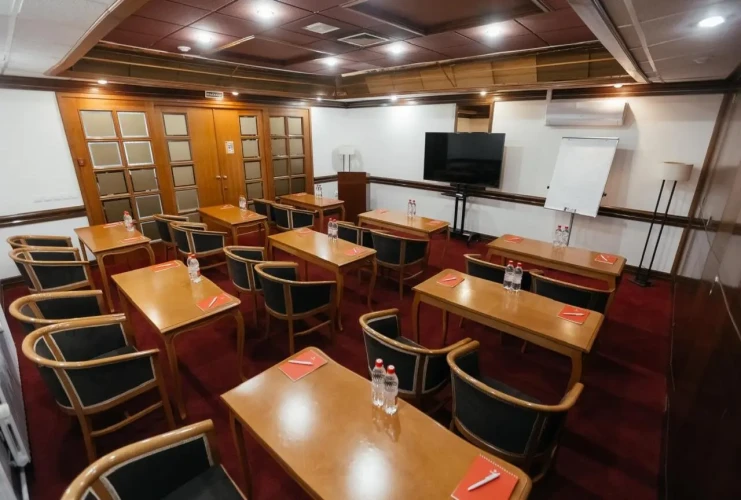 Конференц-зал AZIMUT Отель Тобольск