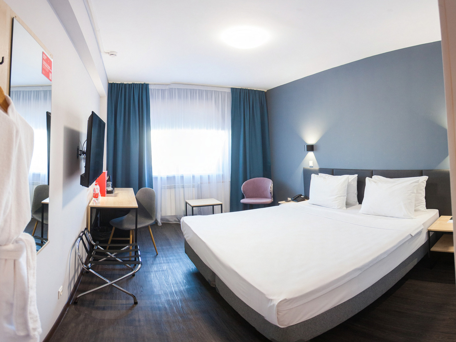 AZIMUT Отель Новосибирск room