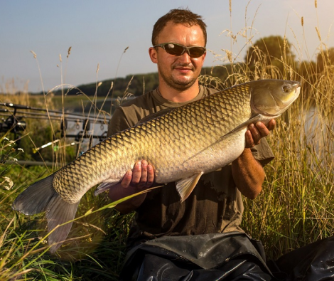 Open the fishing season in the heart of the Volga's delta