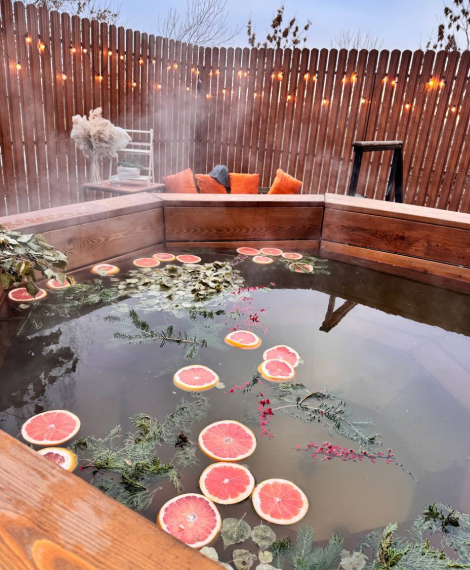 Bath tub