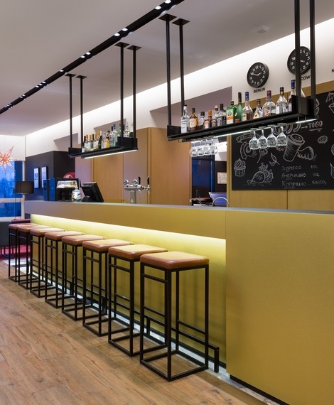Lobby restaurant