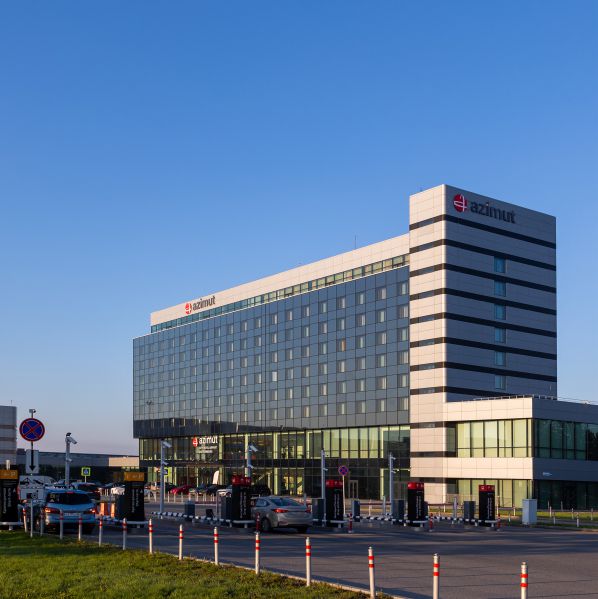    4      - USTA  Hotels