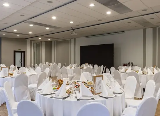 Rent of halls for corporate events in country hotel